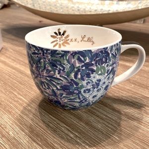 Lilly Pulitzer 2 ceramic coffee or tea cups . 2 . New in box.